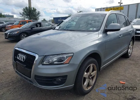 2010 Audi Q5 3.2 Premium z USA, uszkodzony, nr VIN WA1LKAFP2AA048252